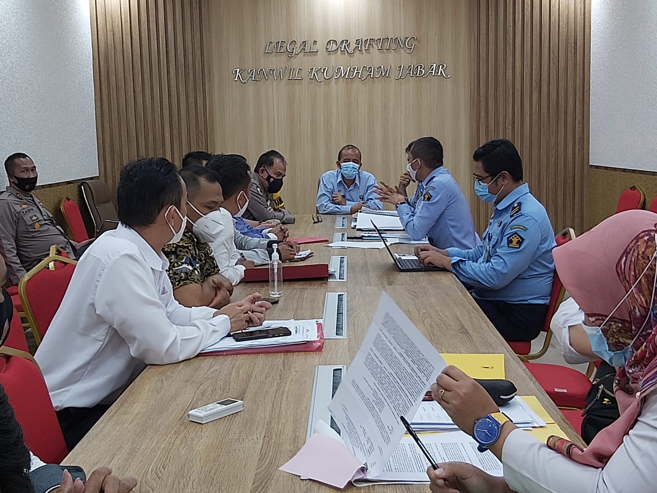 Tim Yankomas Ditjen HAM Hadir dalam Rapat Koordinasi dan Konsultasi Dugaan Pelanggaran HAM di Kanwil Kemenkumham Jabar